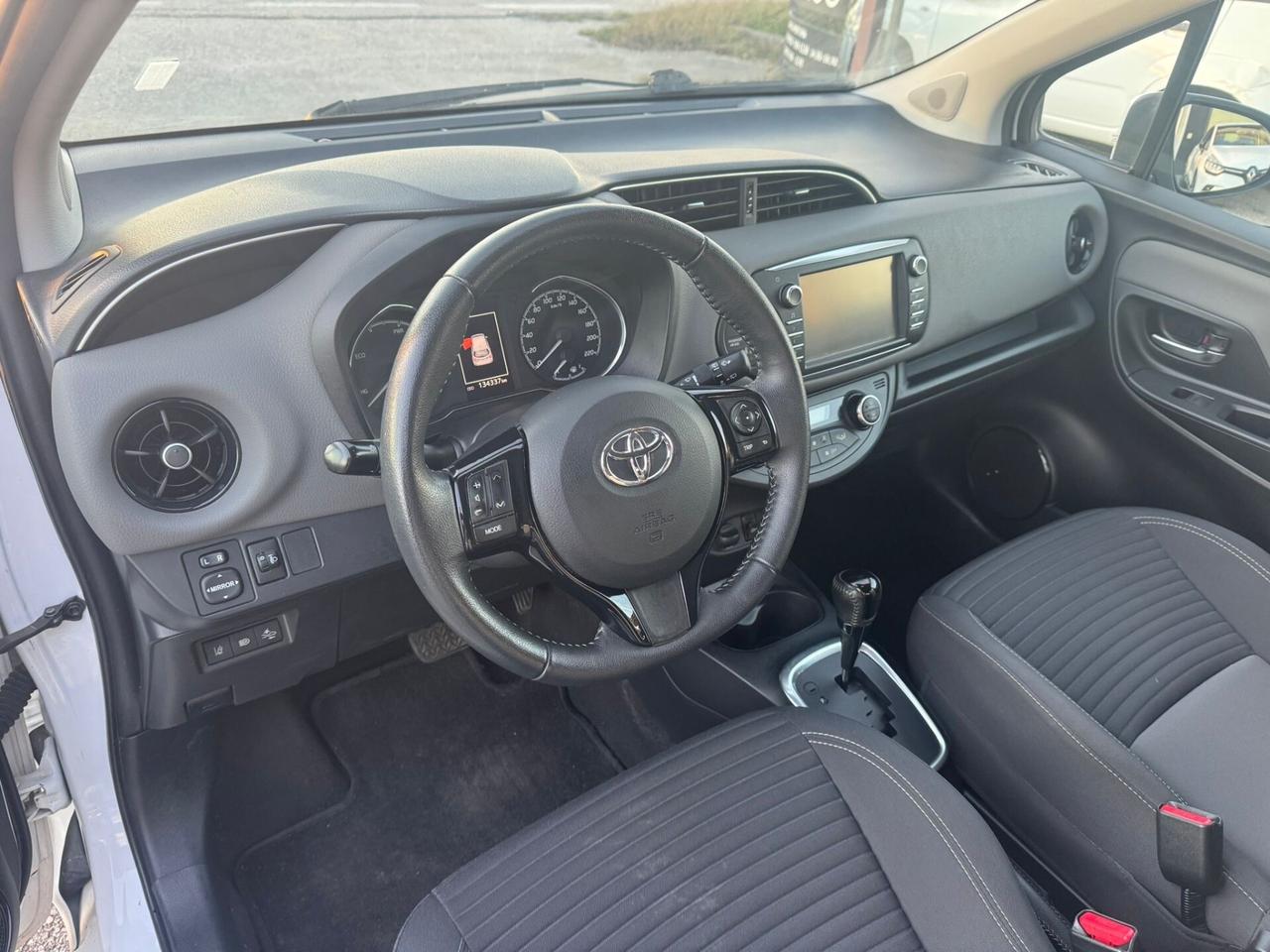 Toyota Yaris 1.5 Hybrid 5 porte Active