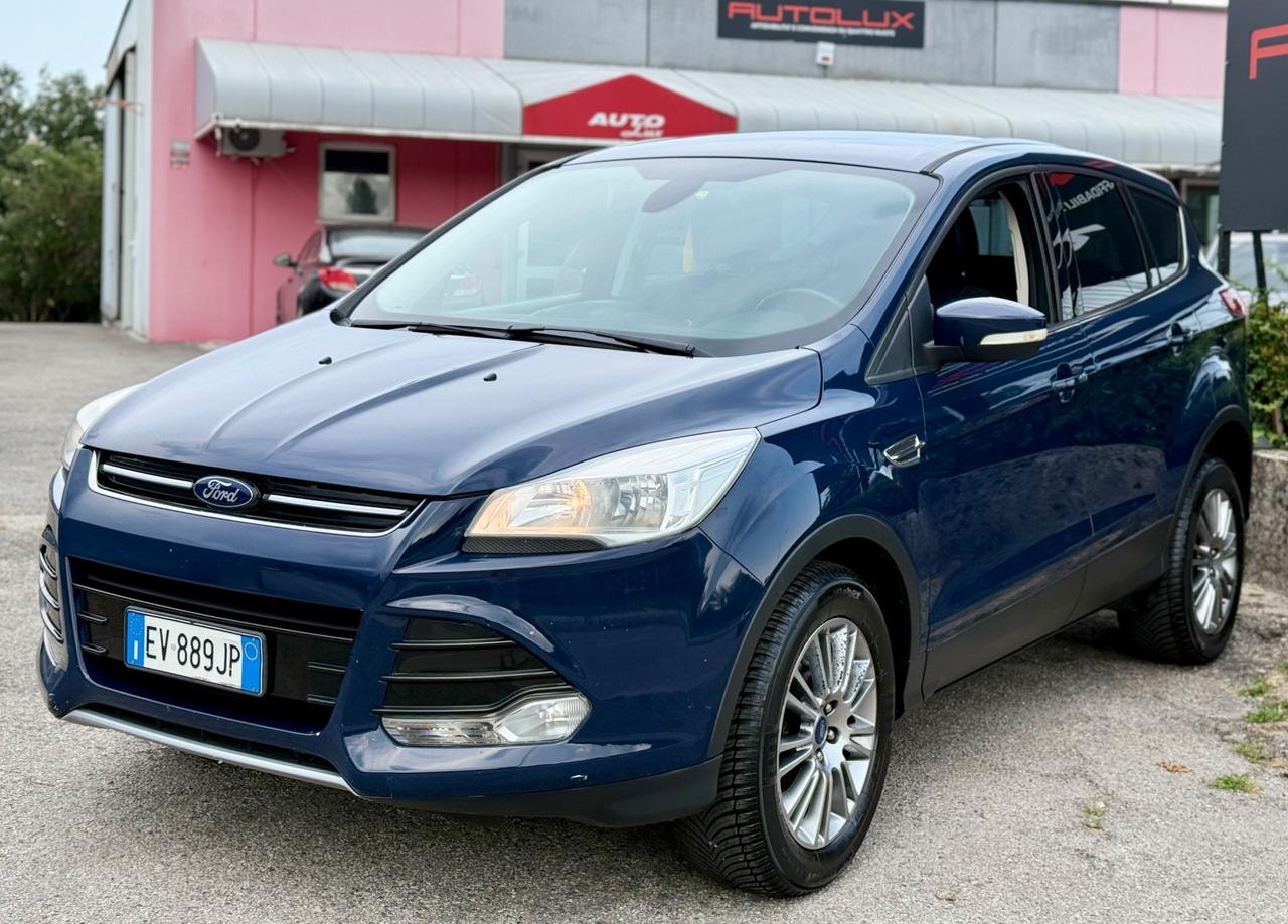 Ford Kuga 2.0 TDCI 140 CV 4WD Titanium