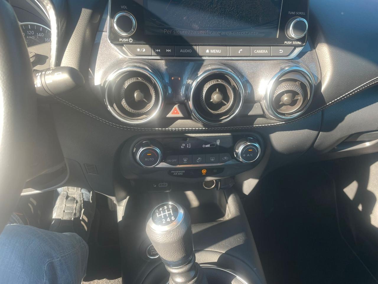 Nissan Juke 1.0 DIG-T 114 CV N-Connecta