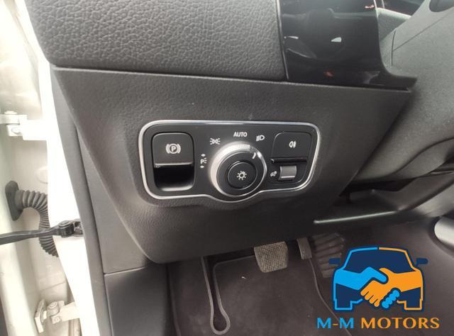 MERCEDES-BENZ GLA 200 Automatic Sport Plus