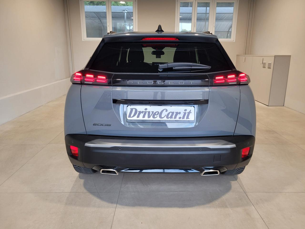 Peugeot 2008 1.2 ALLURE AUT. CARPLAY LED ACC RETROCAMERA