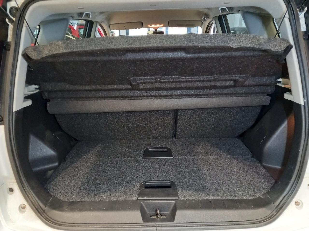 Nissan Note 1.4 16V 98.000 KM