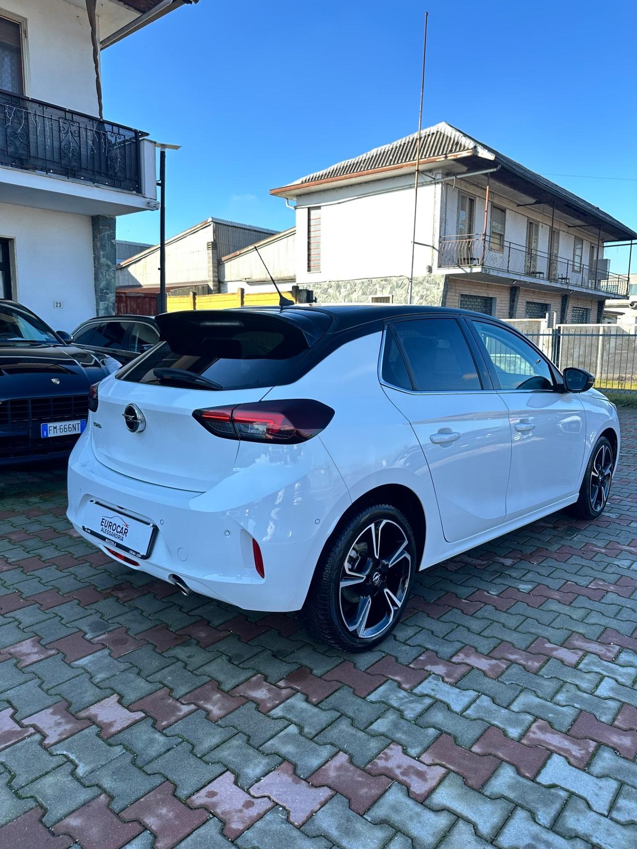 Opel Corsa 1.2 100 CV Elegance