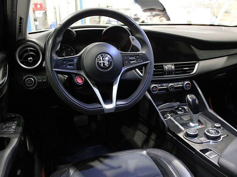 Alfa Romeo Giulia 2.2 Turbo MT6 180CV Business Sport