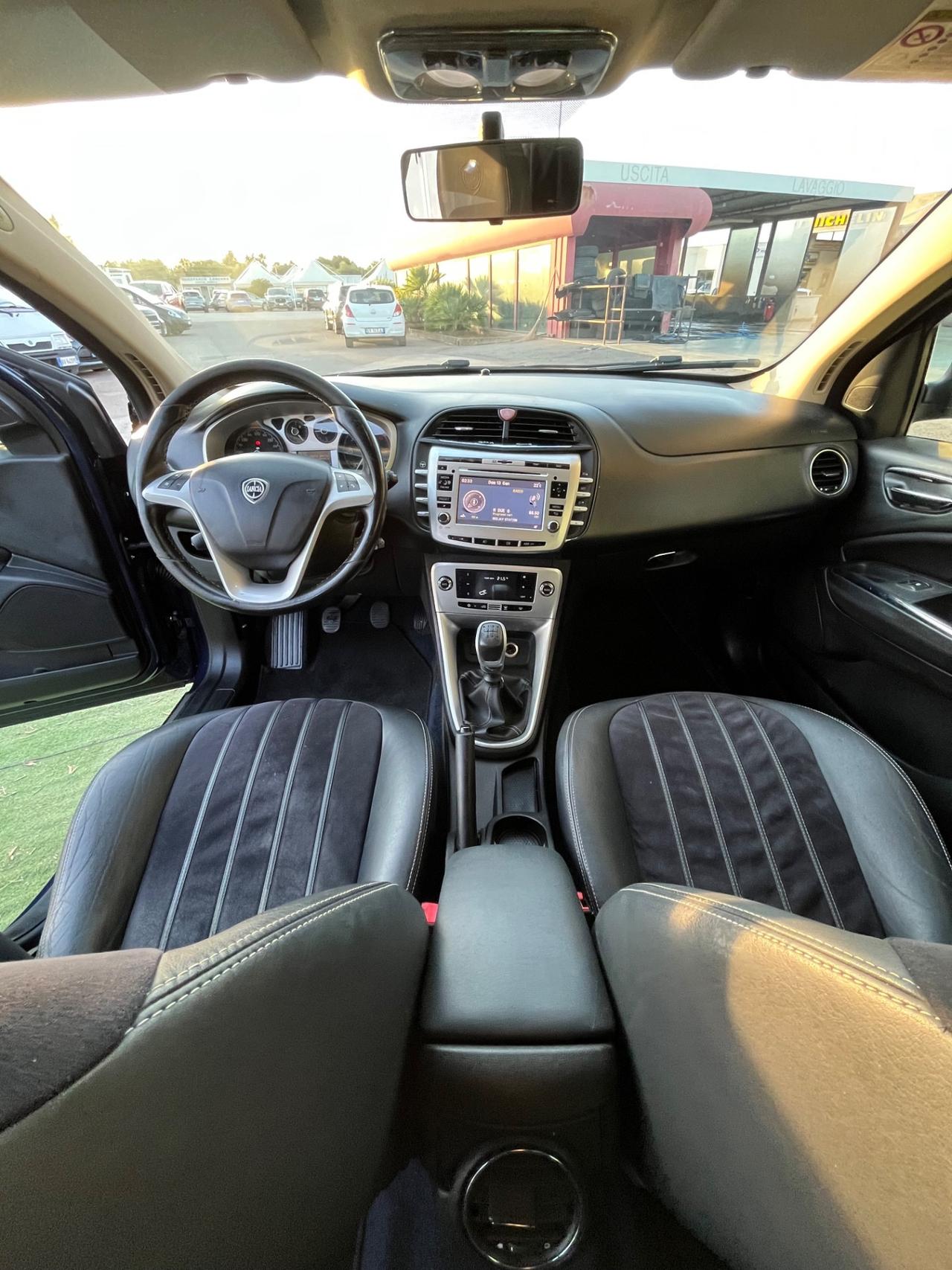 Lancia Delta 1.6 MJT DPF platino