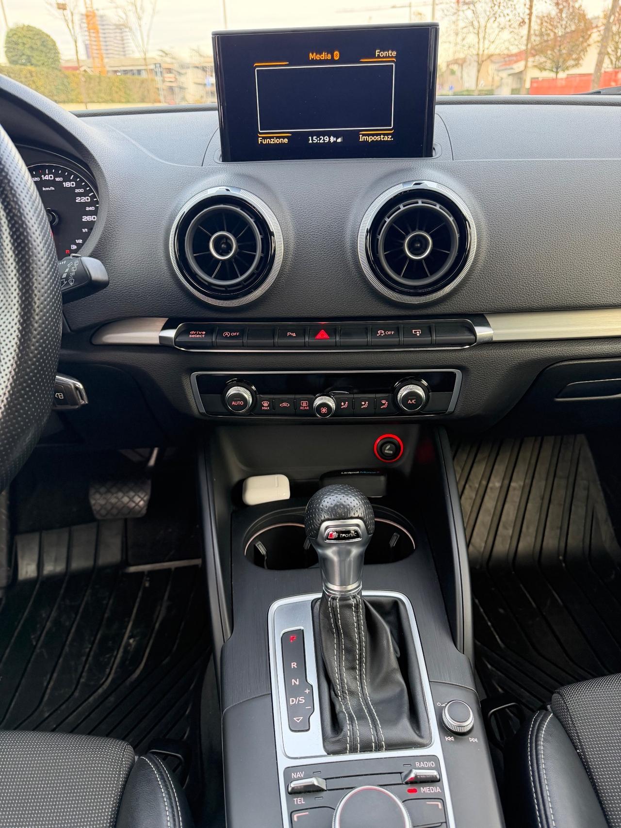 Audi A3 SPB 2.0 TDI 150 CV clean diesel S tronic Ambiente