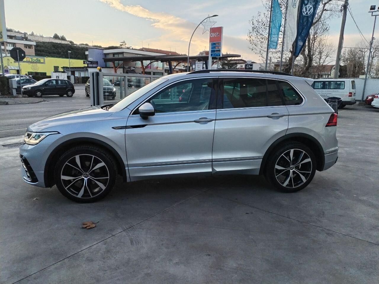 Volkswagen Tiguan 2.0 TDI 150 CV SCR DSG R-Line