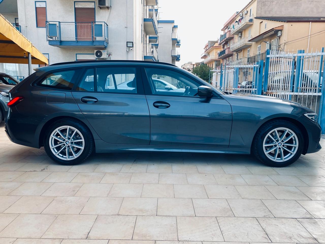 Bmw 320d Touring Business Advantage - CAMBIO AUTOMATICO