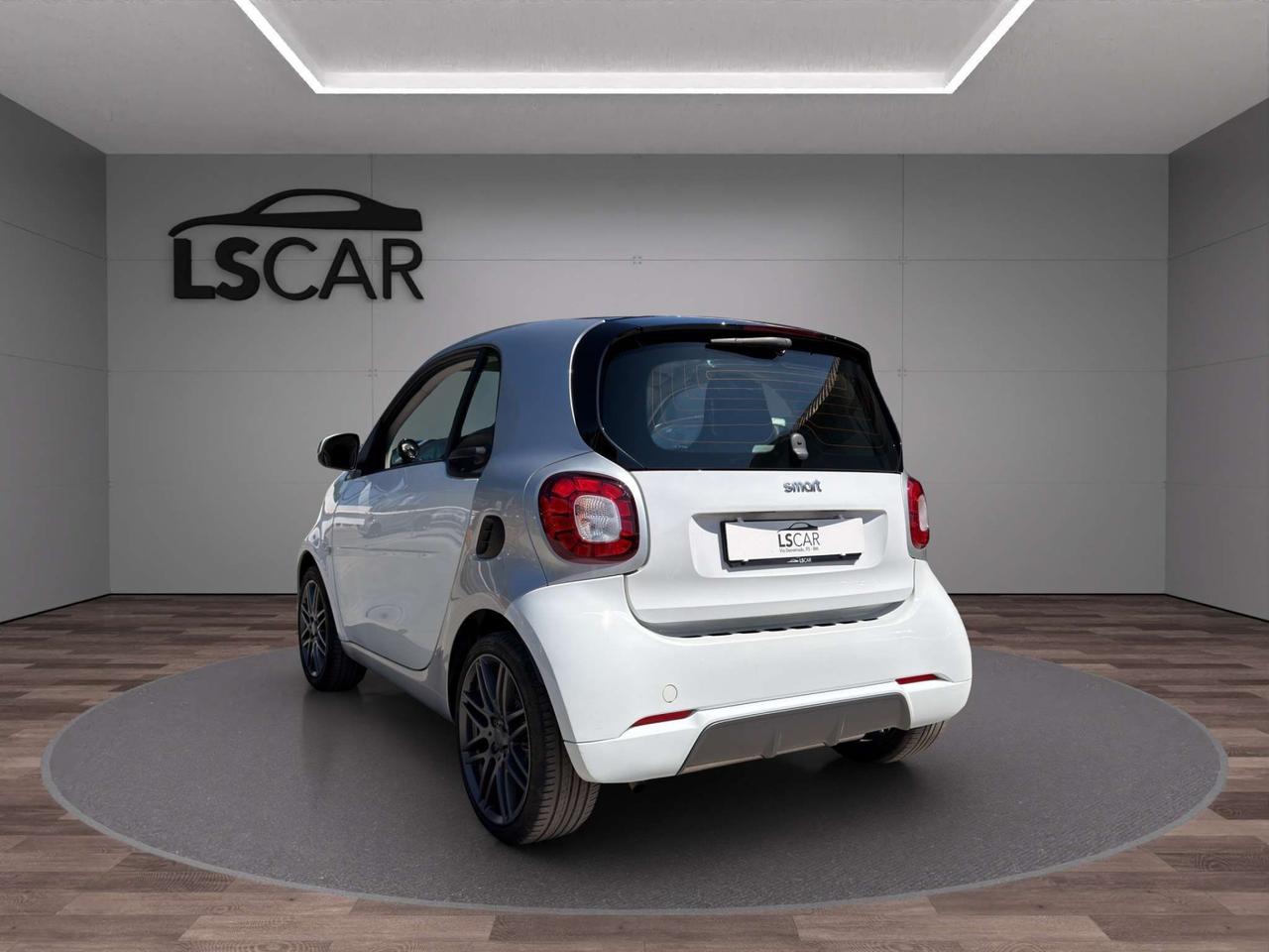 smart forTwo 90 CV ALLESTIMENTO BRABUS UNIPRO-PROMO FINANZIAMEN