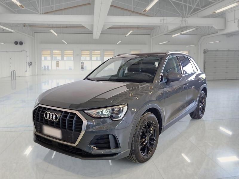 AUDI Q3 35 TDI S tronic Business