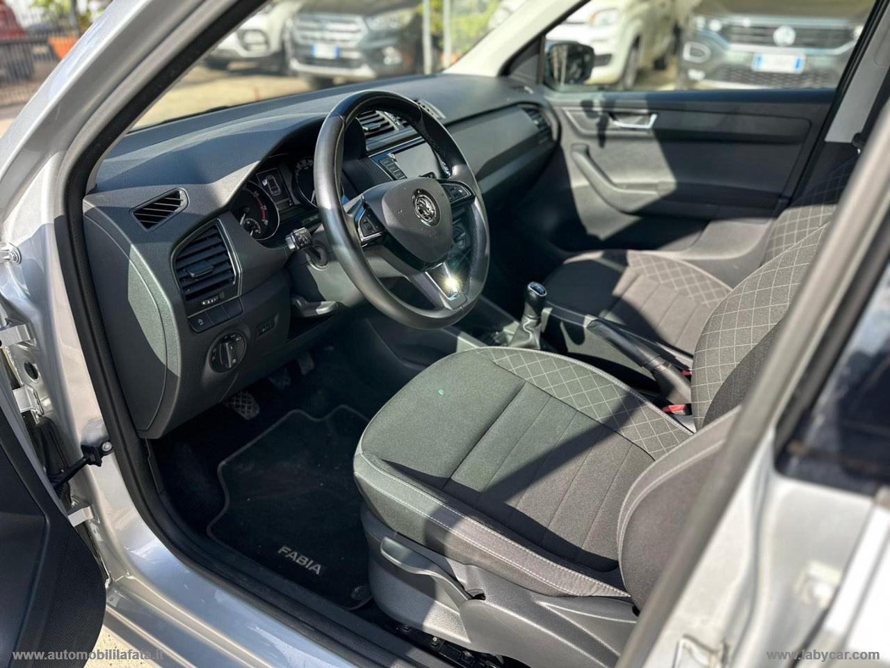 SKODA Fabia 1.0 MPI 60 CV Design Edition PER NEOPATENTATI