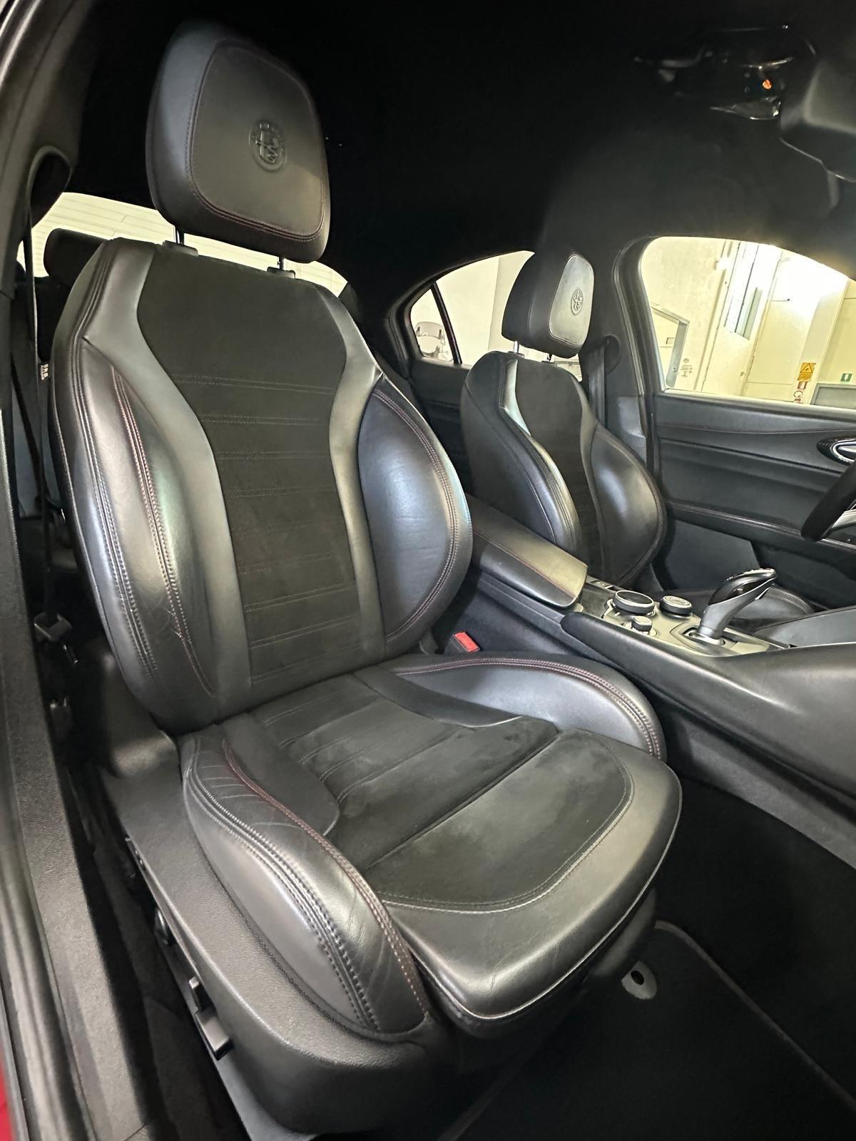 Alfa Romeo Giulia 2.9 V6 Bi-Turbo AT8 Quadrifoglio