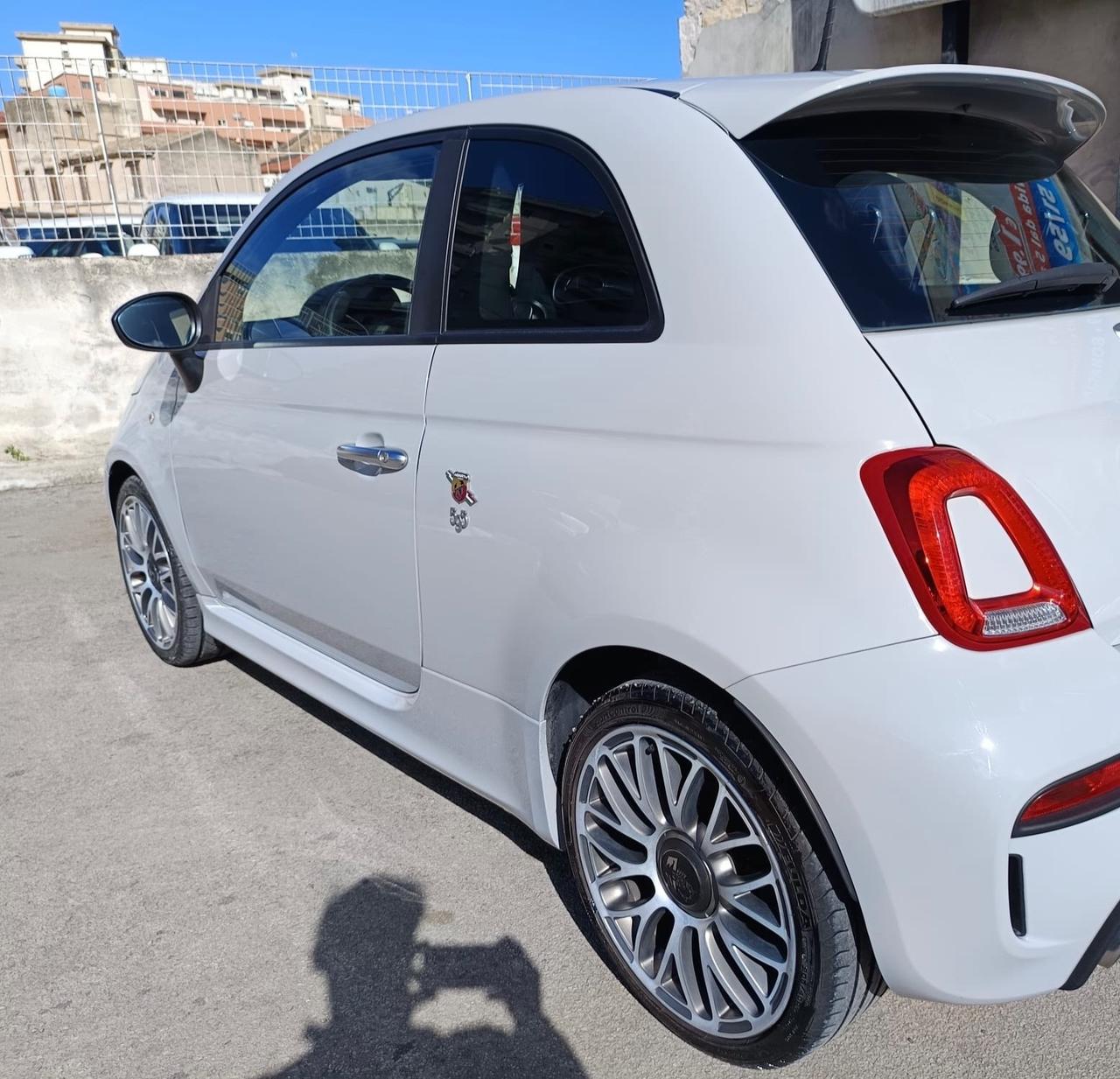 Abarth 595