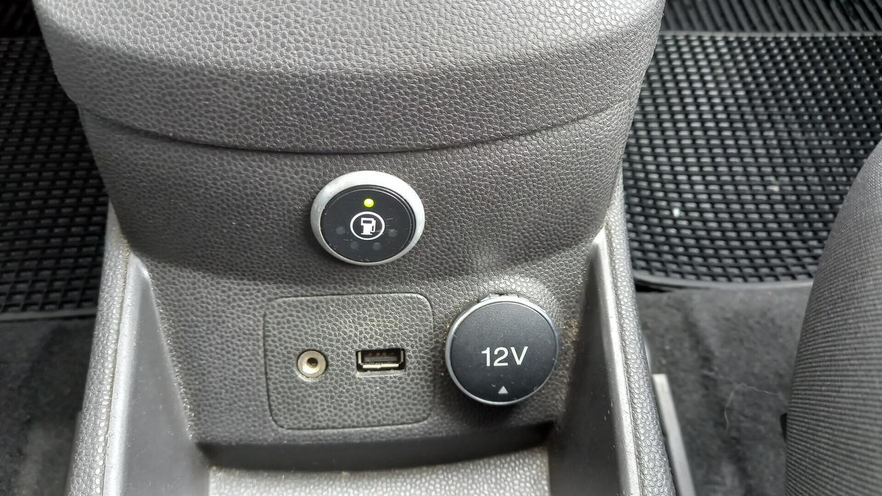 Ford Fiesta 1.4 3 porte Bz.- GPL Van - prezzo più iva