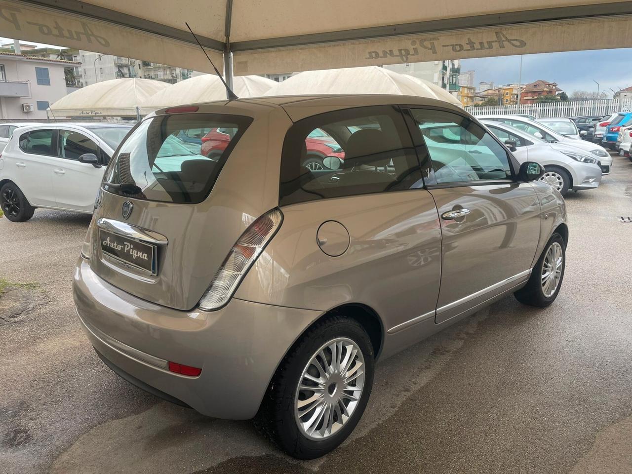 Lancia Ypsilon 1.2 Argento