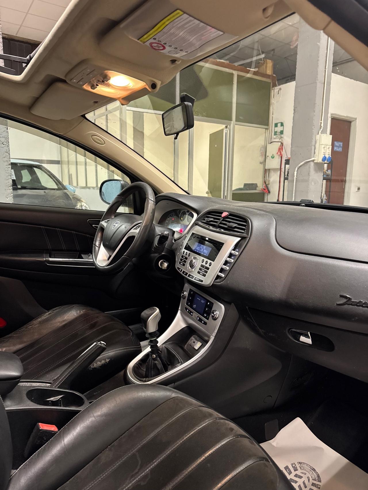 Lancia Delta 1.6 MJT DPF Platino