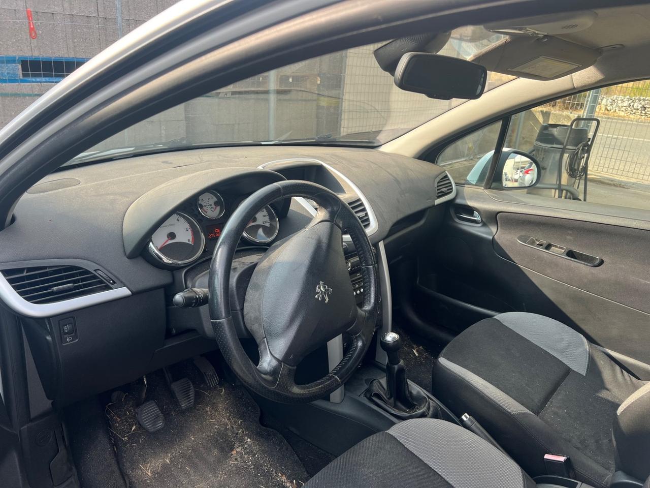 Peugeot 207 1.6 8V HDi 112CV 3p. XS