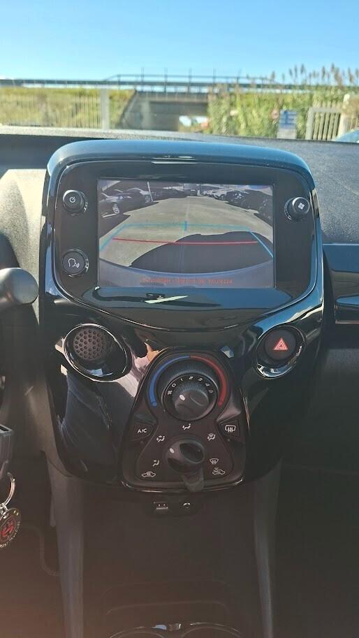 Peugeot 108 1.0 Benzina 2019 con telecamera