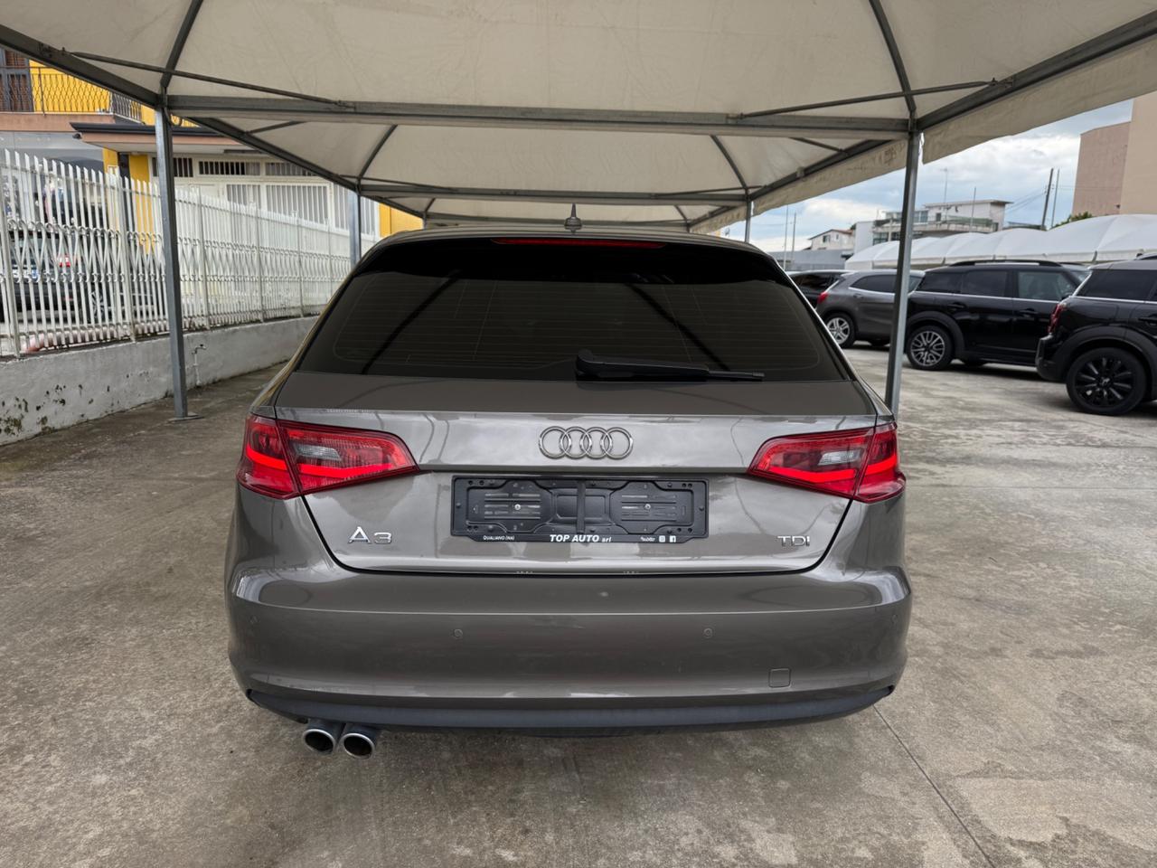 AUDI A3 2.0 TDI S TRONIC DESIGN