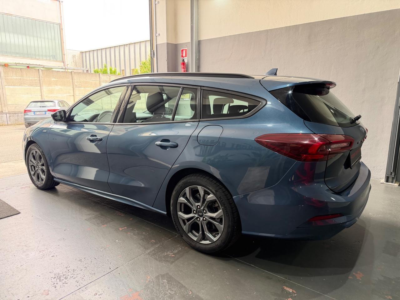 Ford Focus 1.0 EcoBoost Hybrid 125 CV SW ST-Line