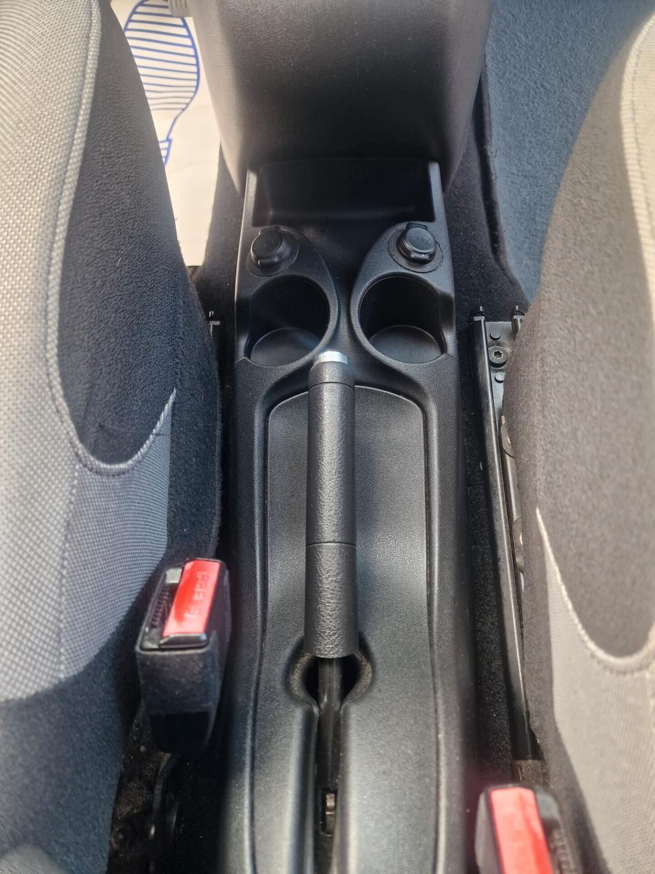 Citroen C3 Picasso 1.4 distr ok unicopr.