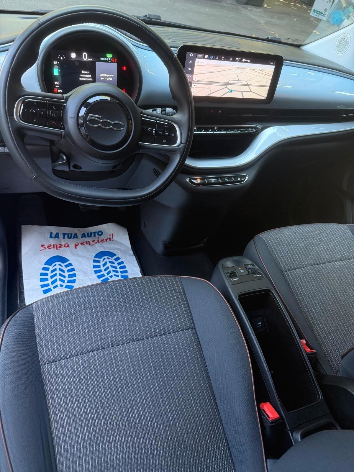 Fiat 500 500e Berlina icon batteria maggiorata