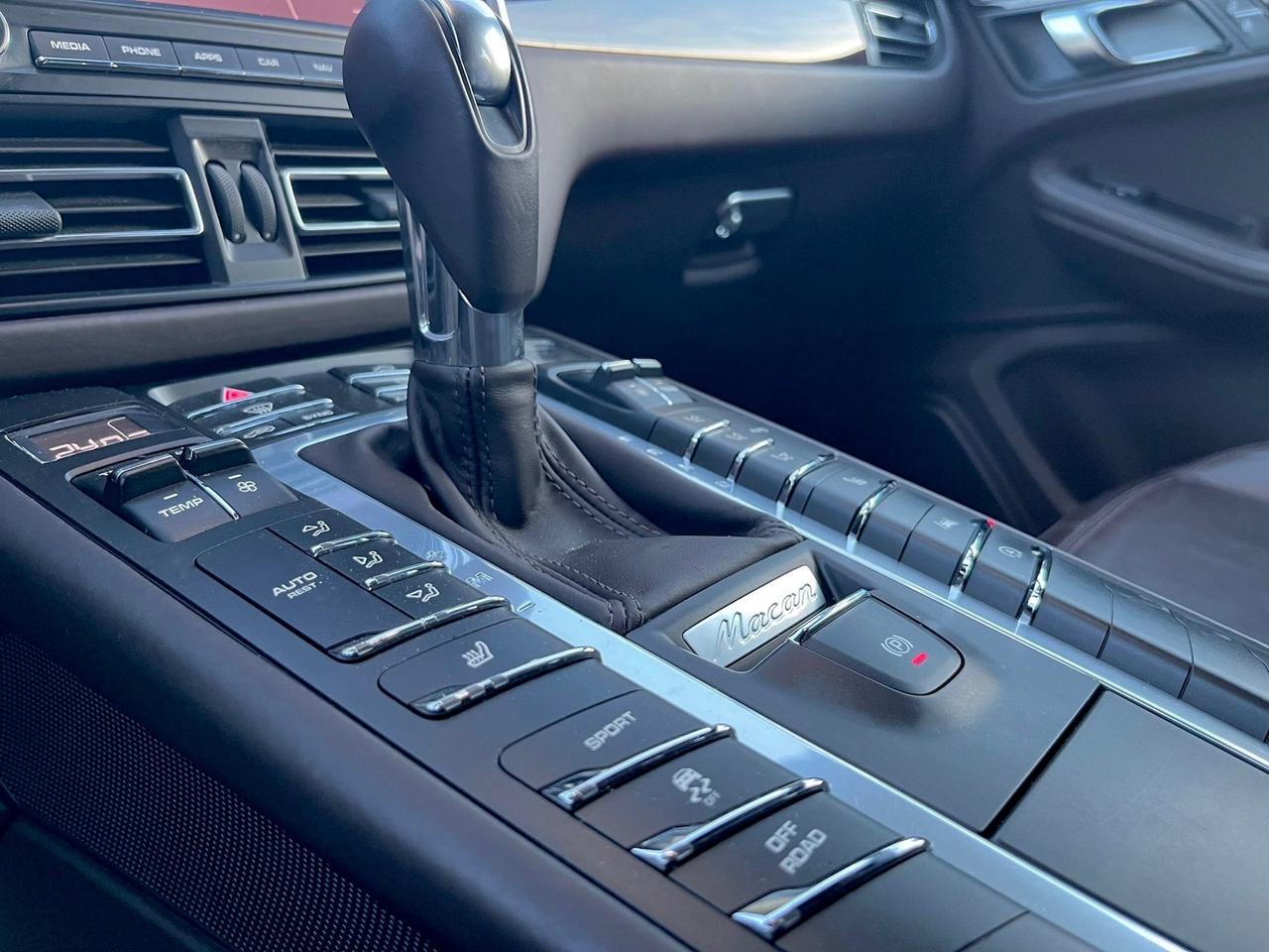 Porsche Macan iva inclusa pelle cocoa cerchio 21 scarichi