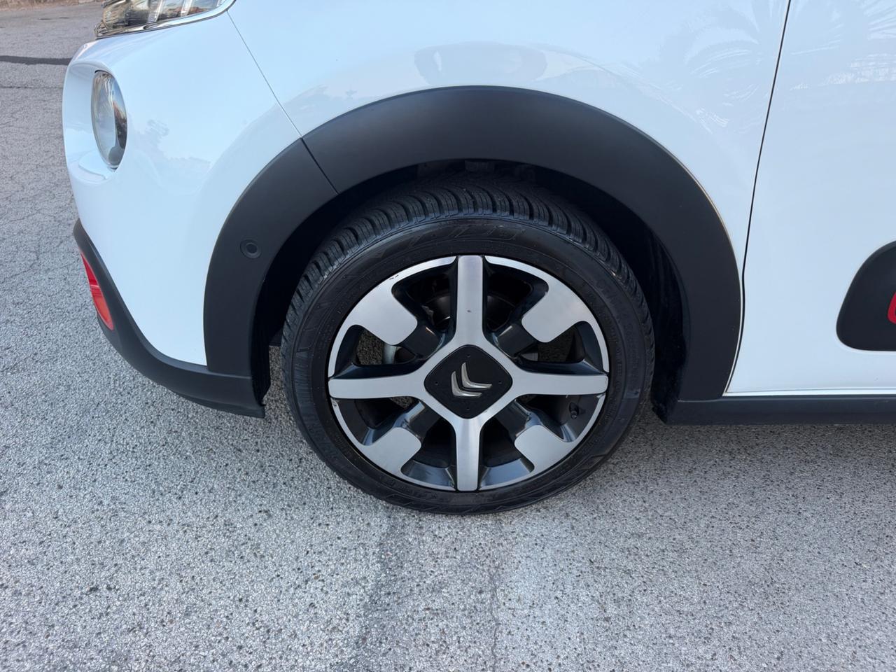 Citroen C3 1.5 diesel 102 cv 2019 navig Retrocamera
