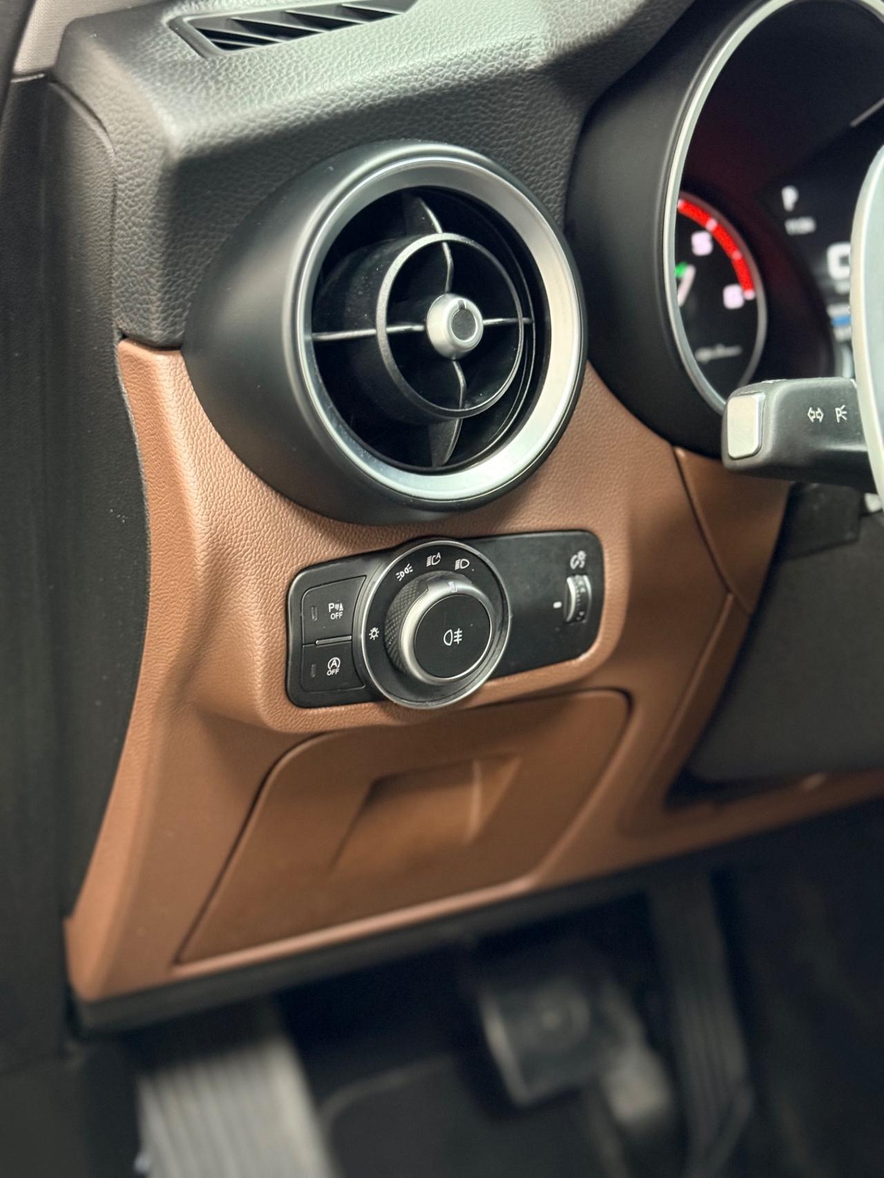 Alfa Romeo Stelvio 2.2 TD 210 CV AT8 Q4 Super 12/2019 EURO 6B