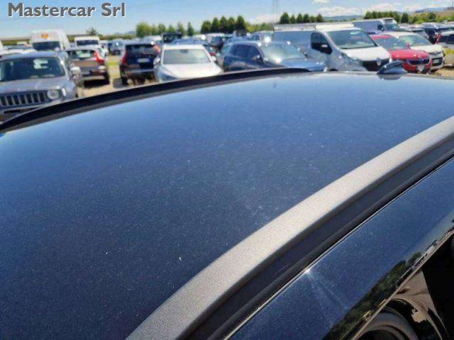 VOLVO XC40 XC40 1.5 t2 Momentum Core my21 - targa GG993AS