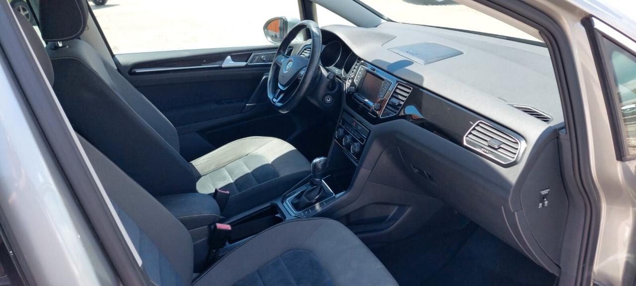 Golf Sportsvan 1.6 TDI 110CV DSG Highline BlueMotion Tech.