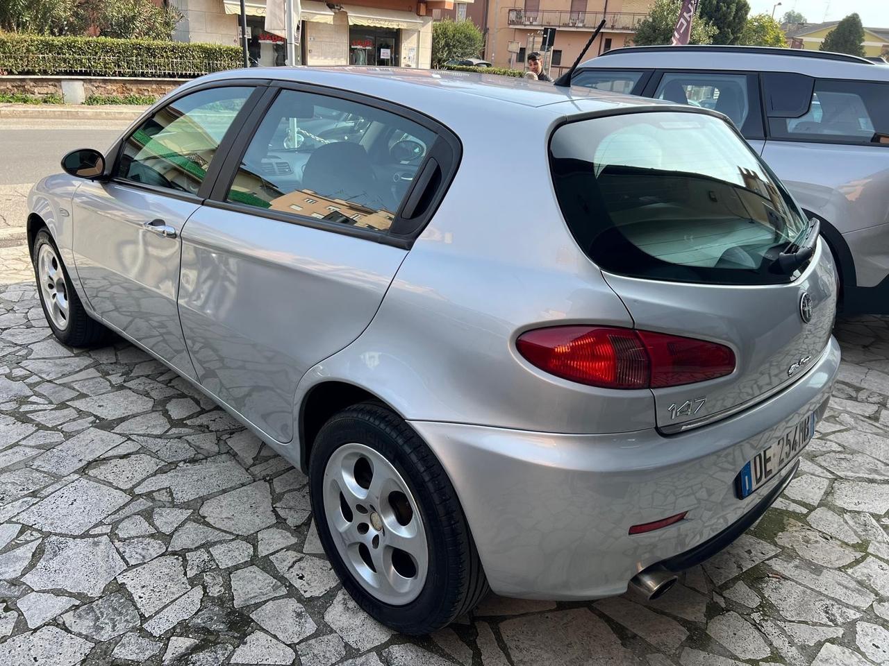 Alfa Romeo 147 1.9 JTD M-JET 16V 5 porte Exclusive