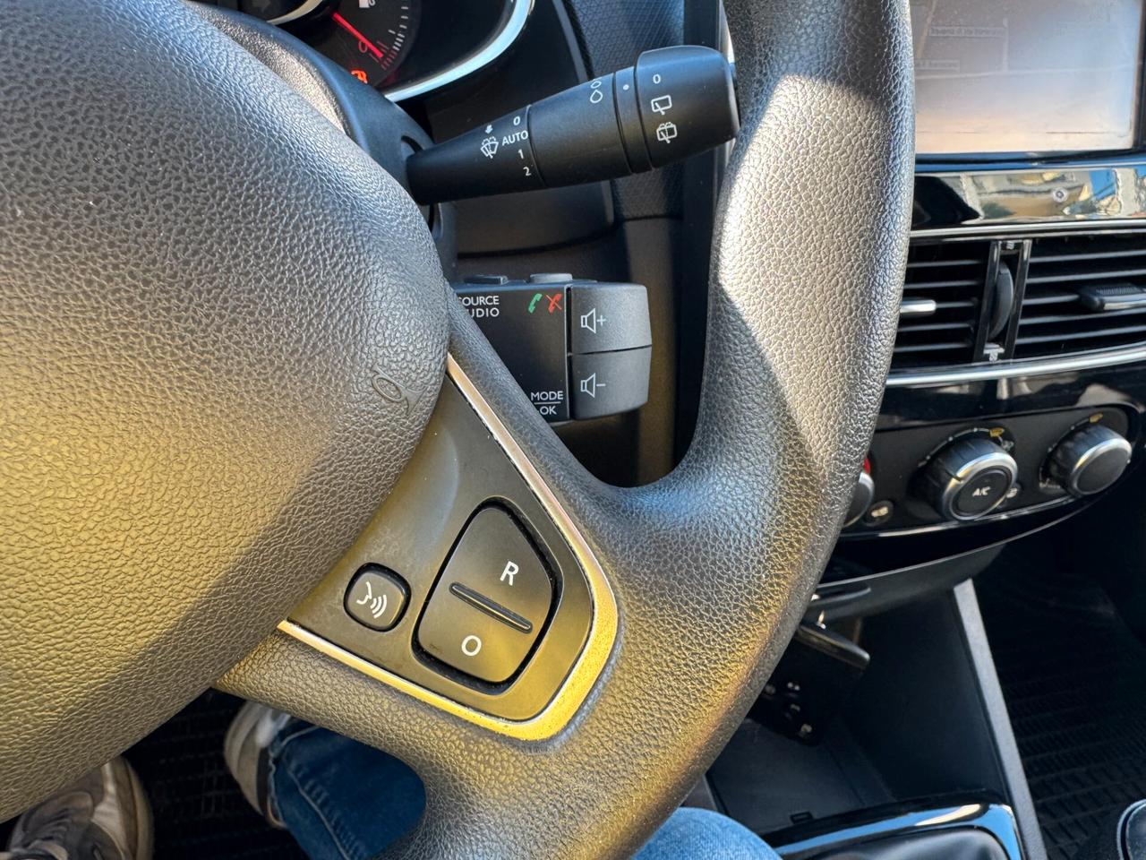 Renault Clio1.5 DCI MOSCHINO FARI FULL LED 2019