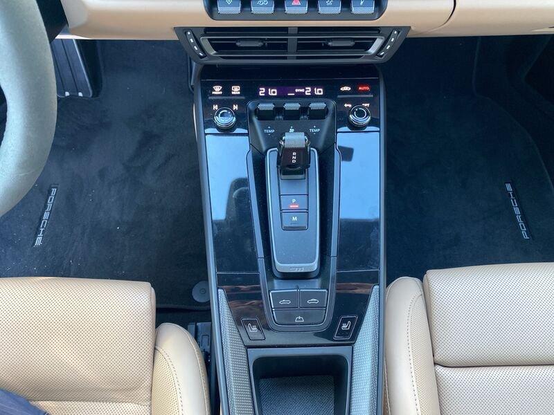 Porsche 911 992 Carrera GTS Cabriolet 480 CV (992.1) POSS. SUB. LEASING