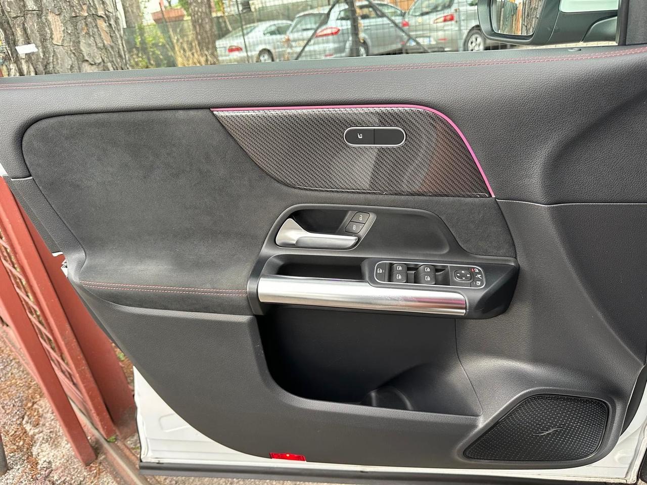 Mercedes-benz GLA 200 Automatic Premium amg kamera *promo*