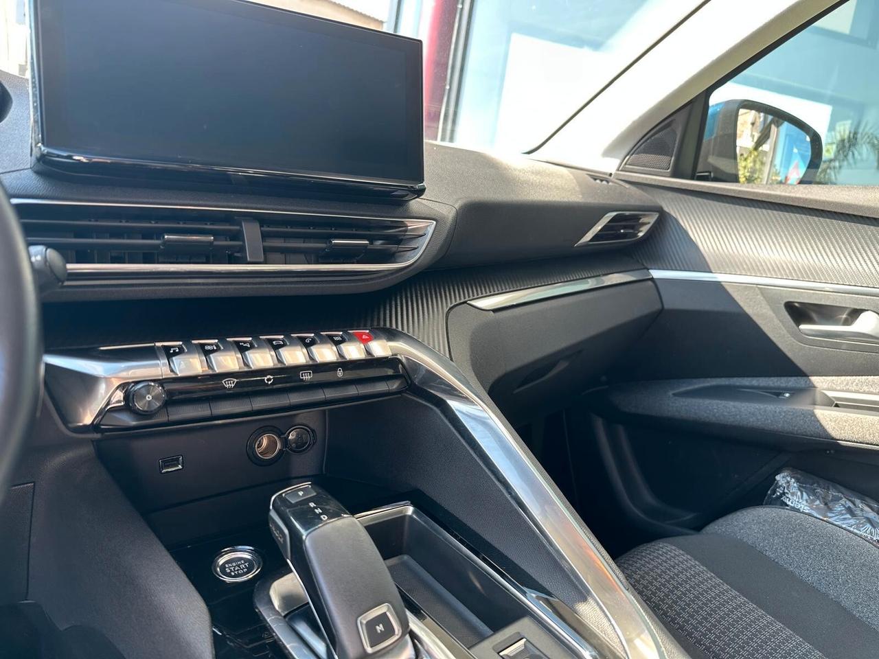 Peugeot 3008 BlueHDi 130 S&S EAT8 Active Business