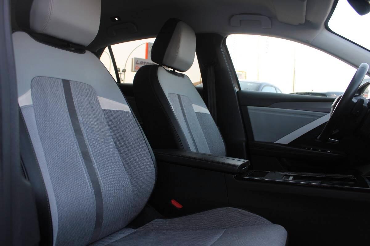 Opel Astra 1.2 t Elegance s&s 130cv AUTO con CAM e CarPlay
