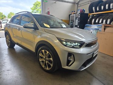 Kia Stonic MHEV hybrid STYLE IVA ESPOSTA