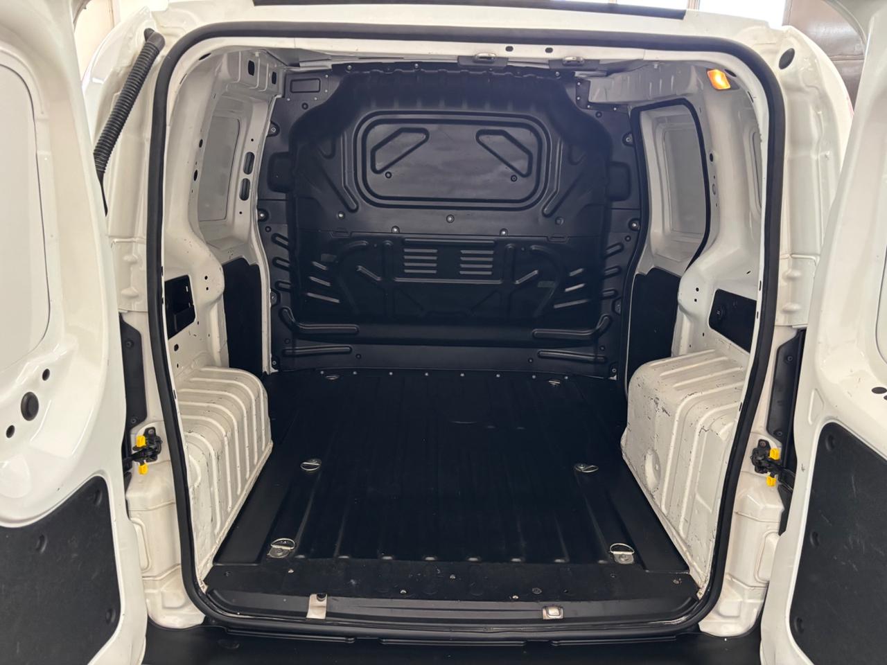Fiat Fiorino QUBO 1.3 MJT 95CV SX (N1)