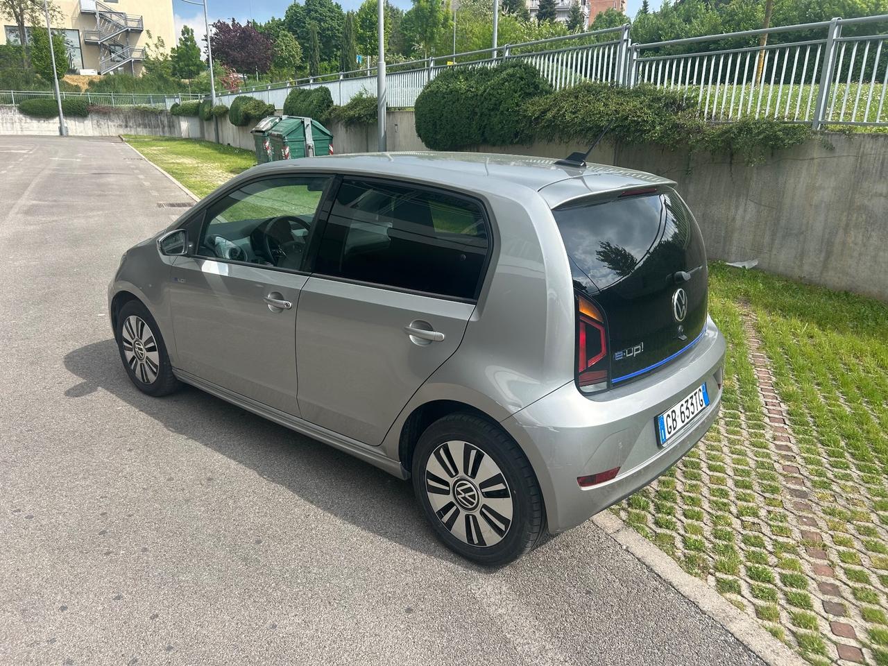 Volkswagen up! e-up! 82 CV