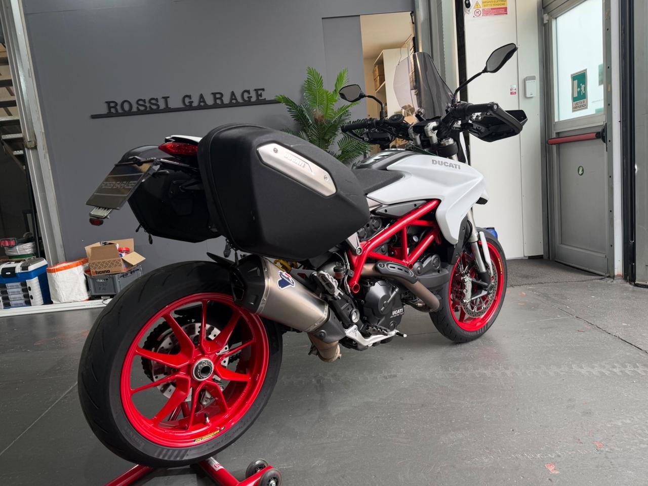 DUCATI HYPERSTRADA/HYPERMOTARD 939 WHITE SILK