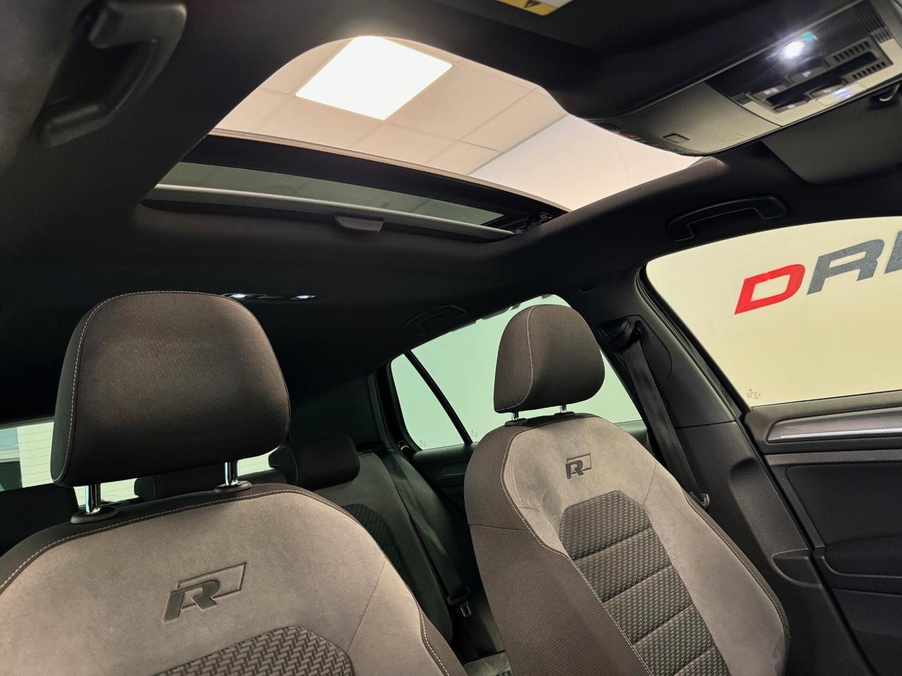 Volkswagen Golf 1.5 TSI ACT DSG 5p. Sport R LINE TETTO LED