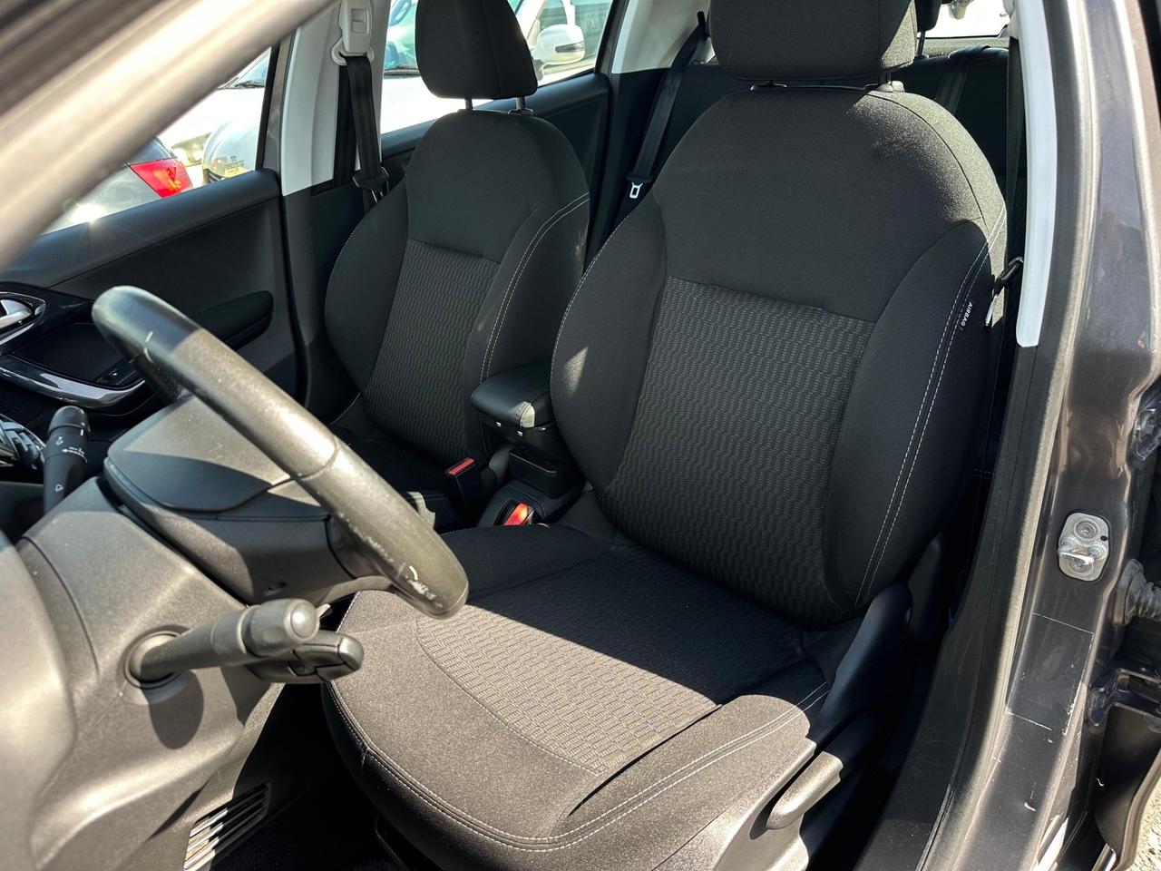 Peugeot 208 PureTech 82 5p. GPL Allure neopatentati
