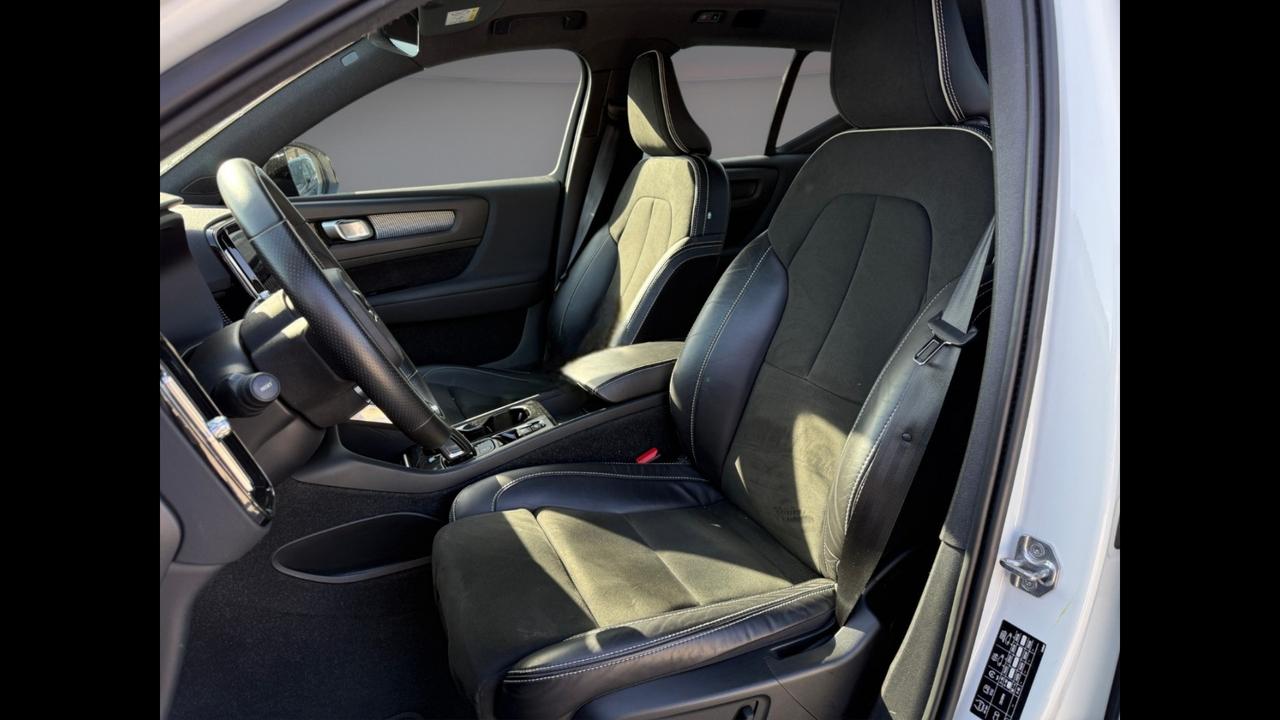 VOLVO XC40 - XC40 1.5 t5 phev R-design auto my21