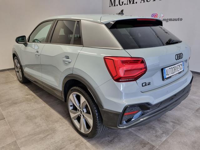 AUDI Q2 40 TFSI quattro S tronic SLINE Identity Black
