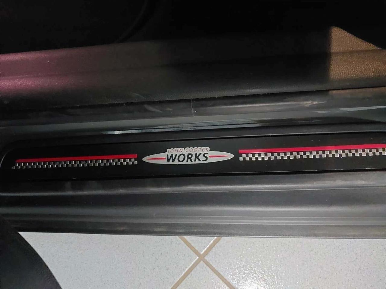 Mini Cooper Countryman D JOHN COOPER WORKS + PANORAMA + FULL LED + R18