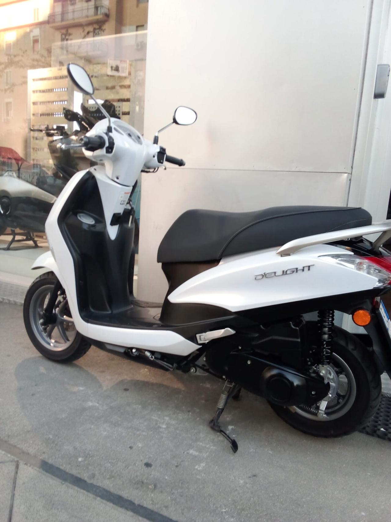 Yamaha D'elight 125