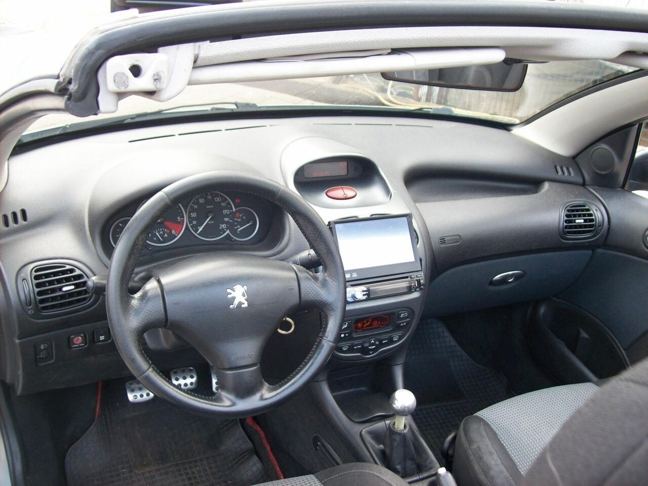 Peugeot 206 1.6 HDi FAP CC RC Line
