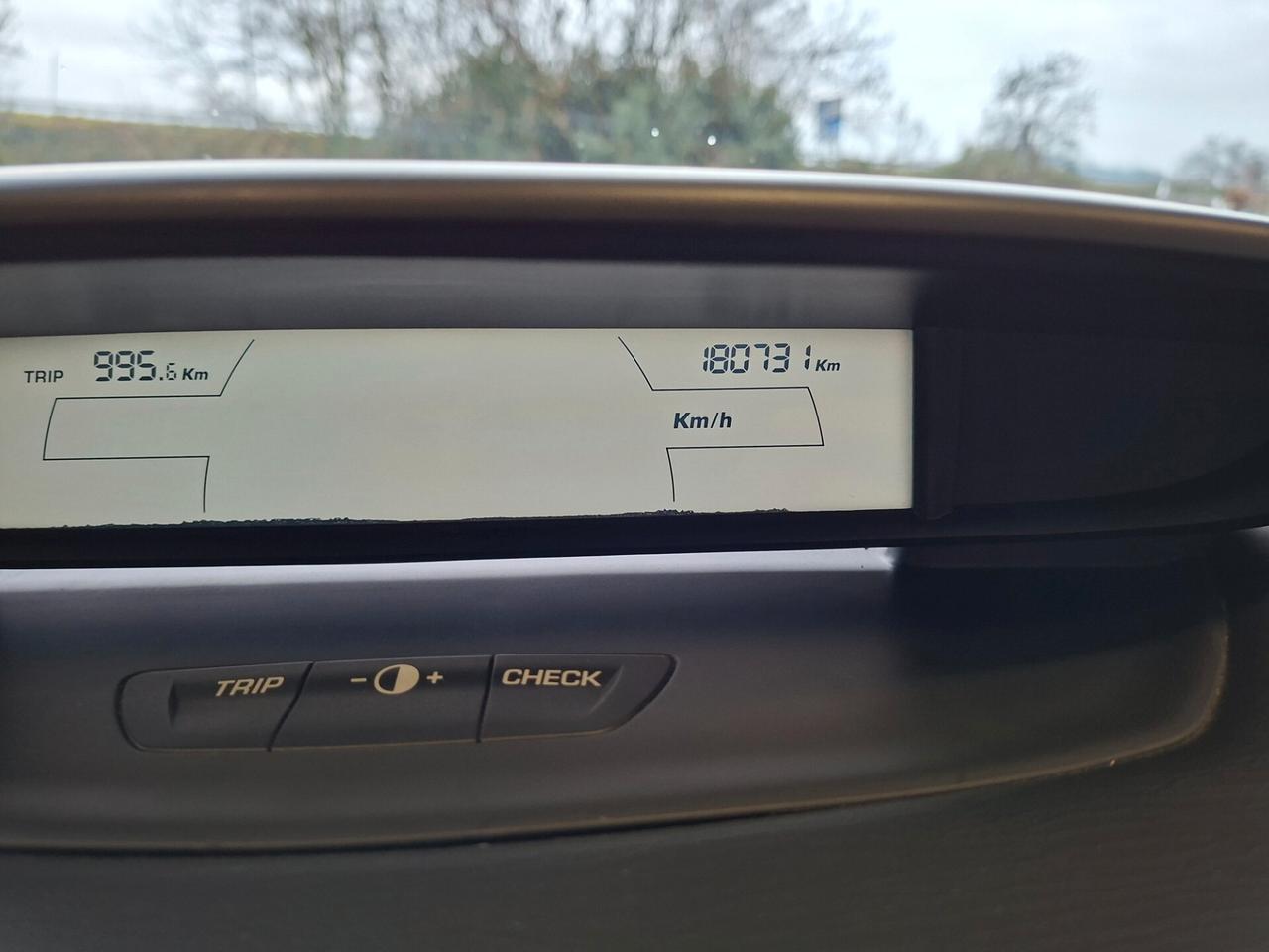 Citroen C4 1.4 BENZINA / DA NEOPATENTATI