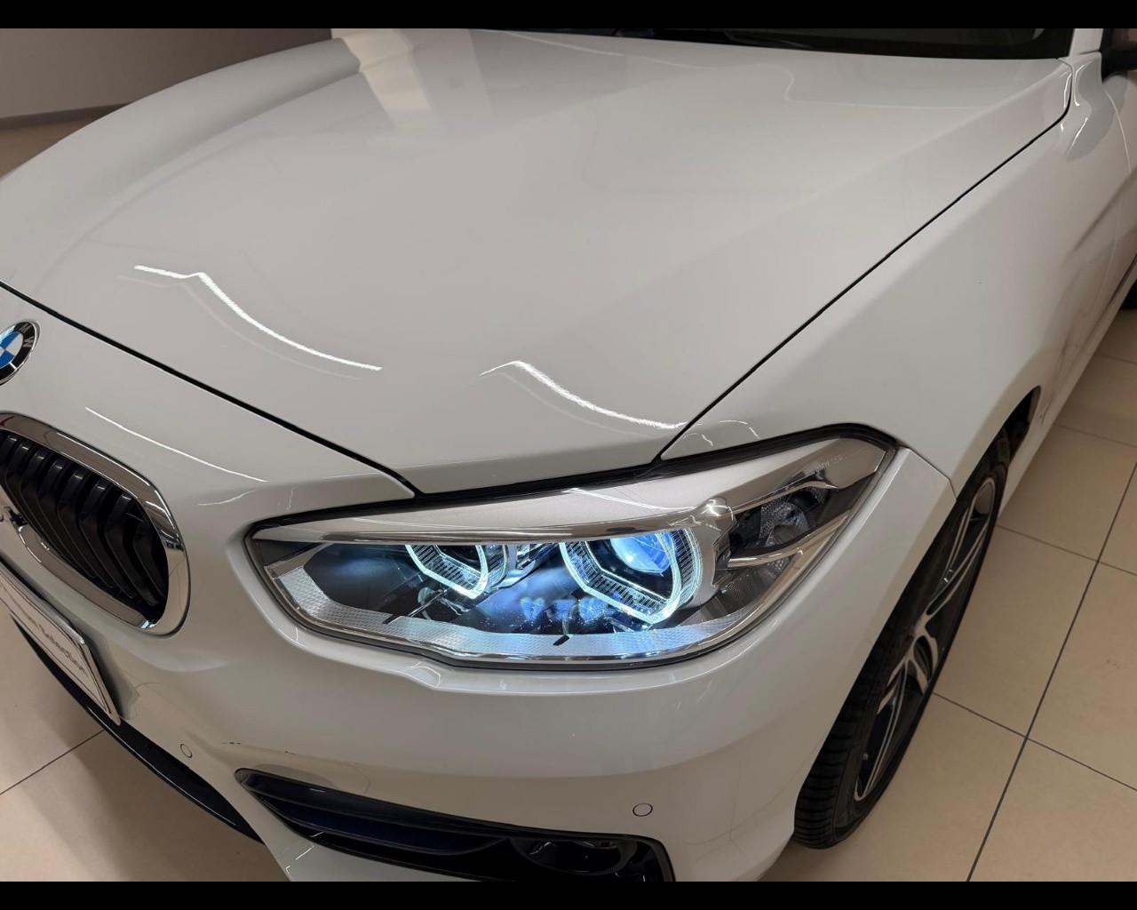 BMW Serie 1 (F20) - 116d 5p. Sport